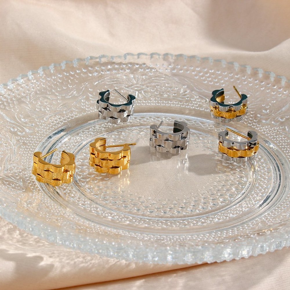 Vintage Chunky Watchband Hoop Earrings PVD 18K White Gold - Picture 12 of 12